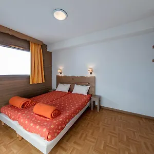 ecrin-des-neiges-chamrousse.hotels-rhonealpes.com/